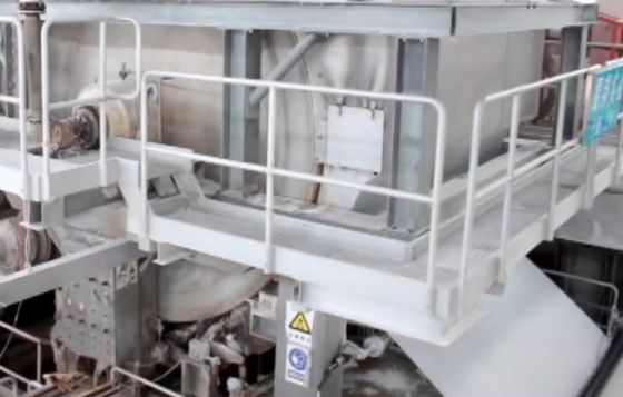 300m / Min Toilet Paper Making Machine 3500 millimetri di rotolo enorme