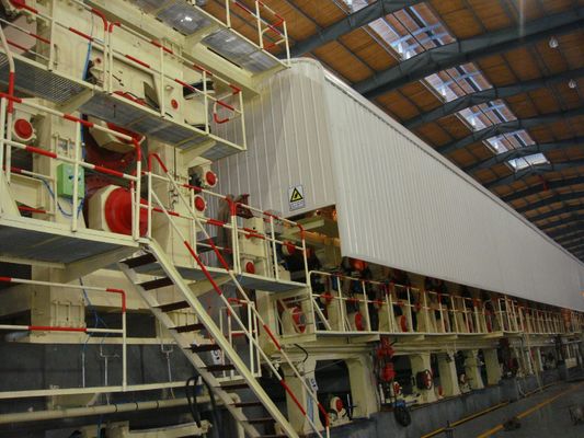 Testliner Kraft ha ondulato il macchinario 2900mm di fabbricazione di carta 50 T/D 240m/Min