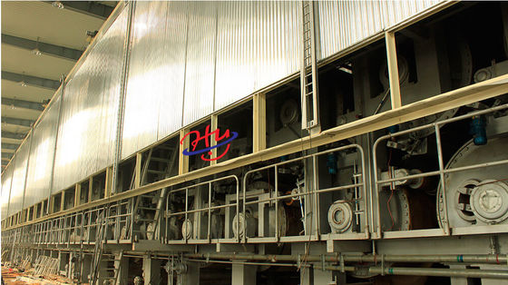 2400mm hanno ondulato la macchina di fabbricazione di carta per la linea di produzione del mulino del contenitore di cartone
